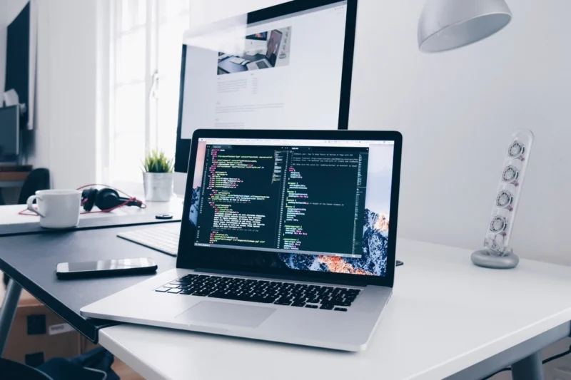 Free code MacBook laptop minimal